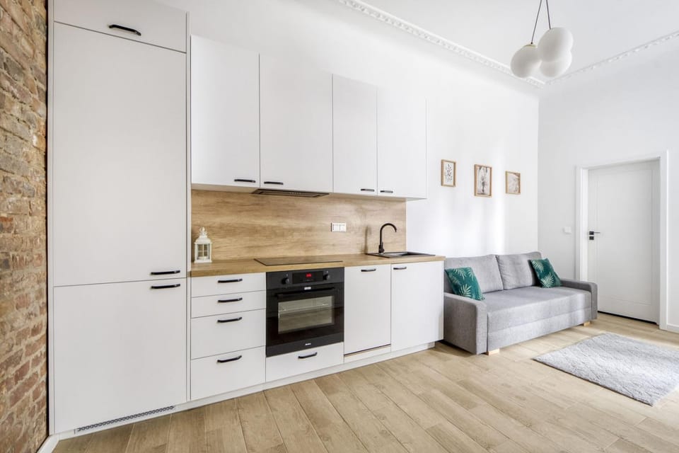Kitchen or kitchenette, Living room, Seating area, oven, stove