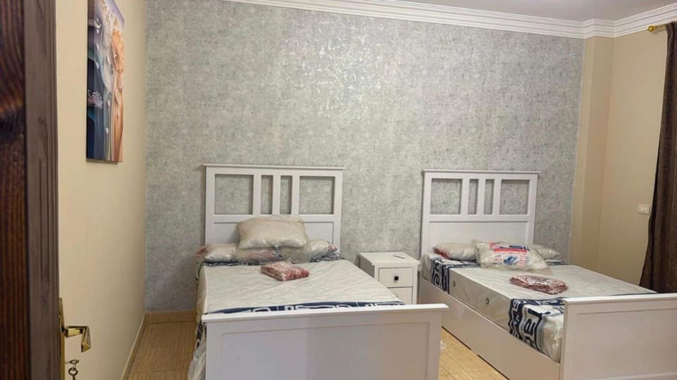 شقة فرش فندقي كومباند الخمائل Apartment in Egypt