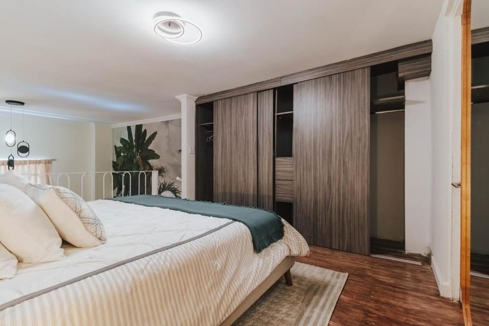 Bed, Photo of the whole room, Bedroom, wardrobe