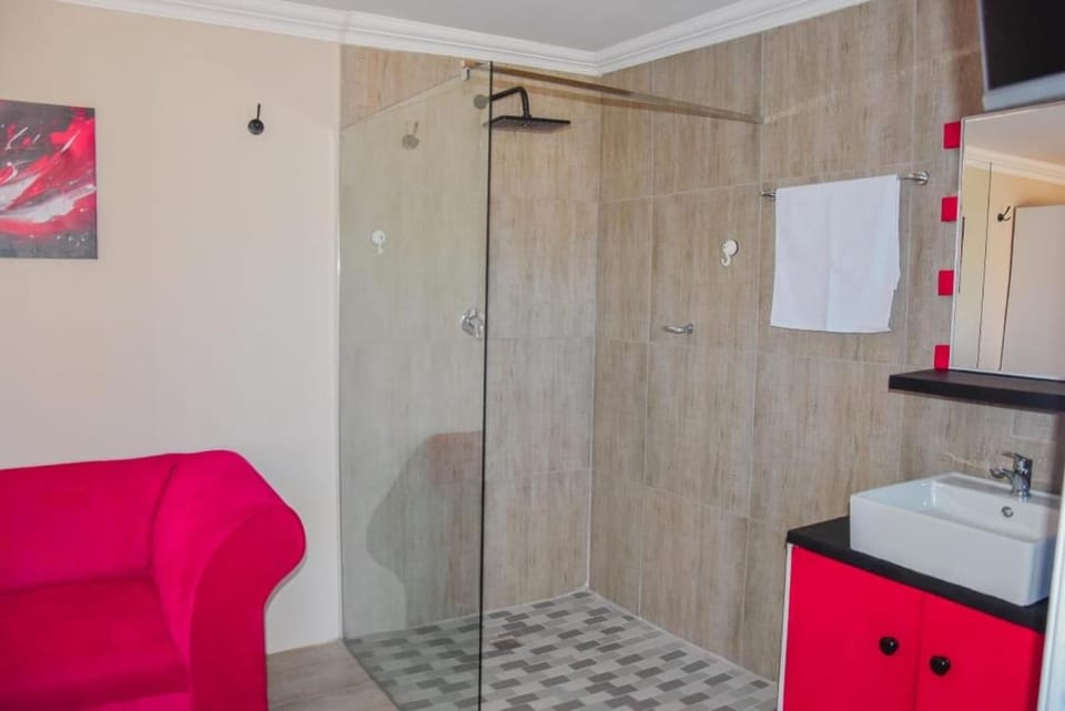 Modern and Executive 2 Bedroom Townhouse House in South Africa