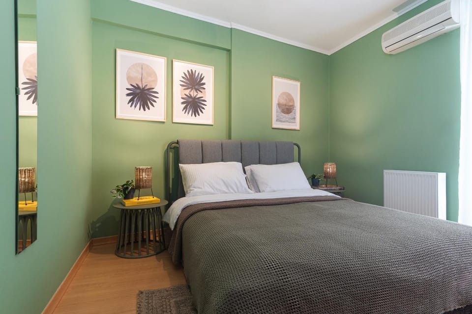 Bed, Photo of the whole room, Bedroom, air conditioner