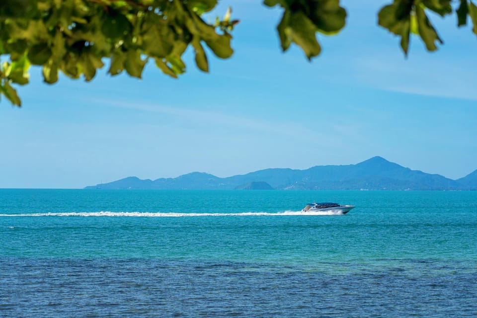 Nearby landmark, Day, Natural landscape, Beach, Lake view, Mountain view, River view, Sea view