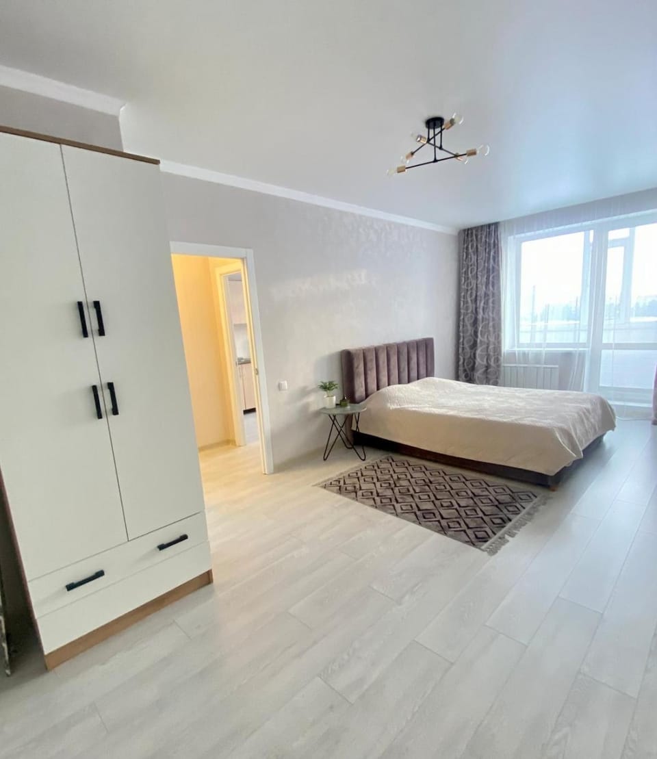Photo of the whole room, wardrobe