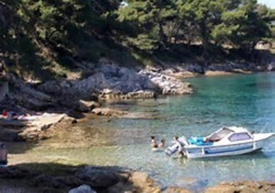 Apartments Val's Ošljak Apartment in Šibenik-Knin County, Croatia