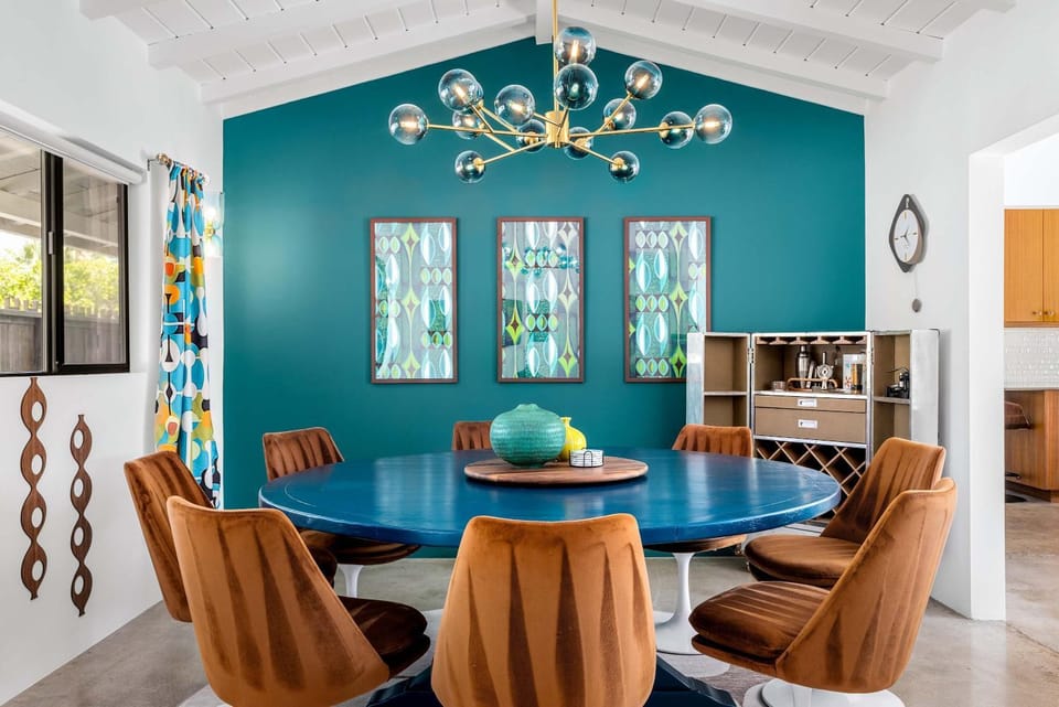 Luxury 4-Bedroom Home with Pool Spa & Stunning Mountain Views House in Palm Springs