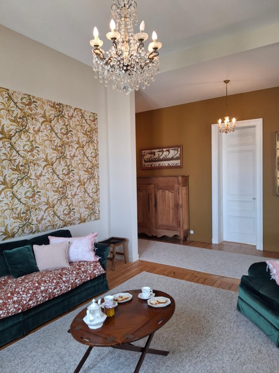 Living room, Seating area