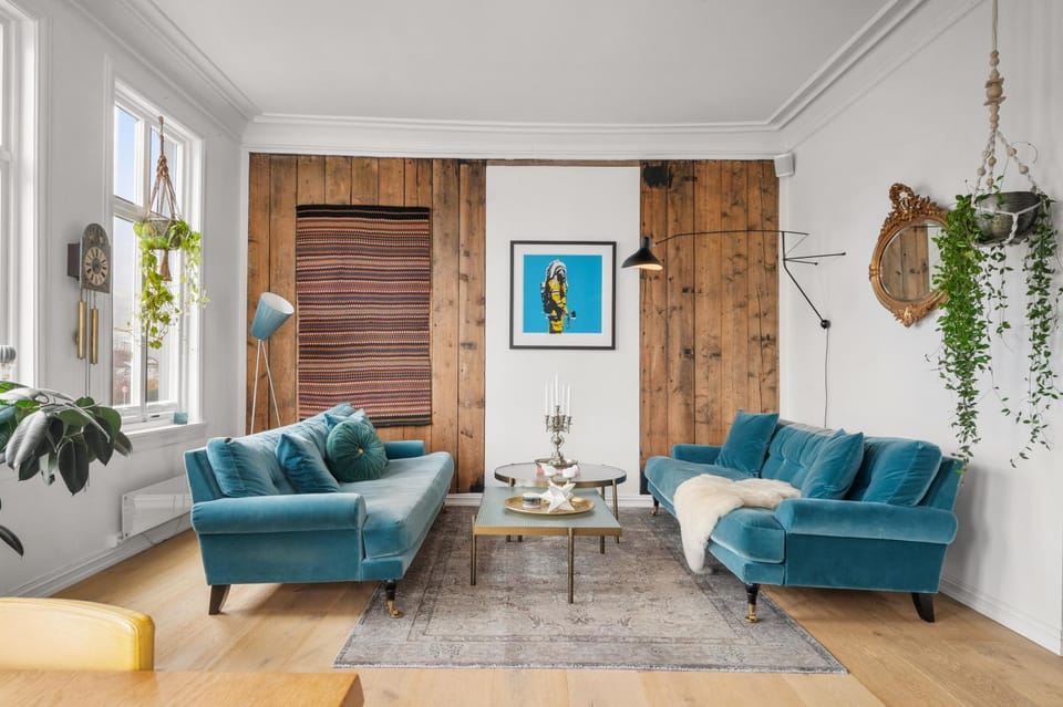 Living room, Seating area