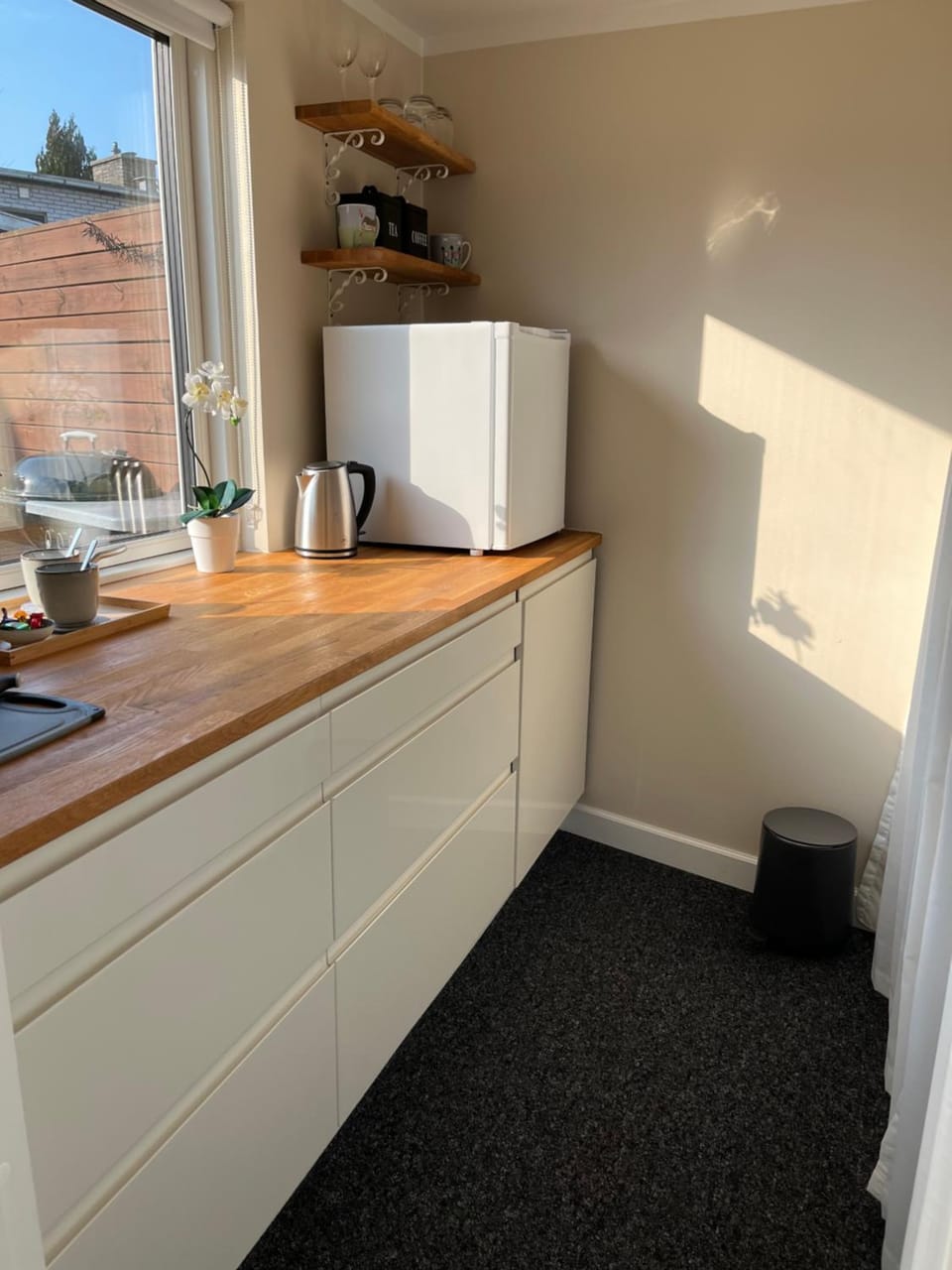 Coffee/tea facilities, Kitchen or kitchenette