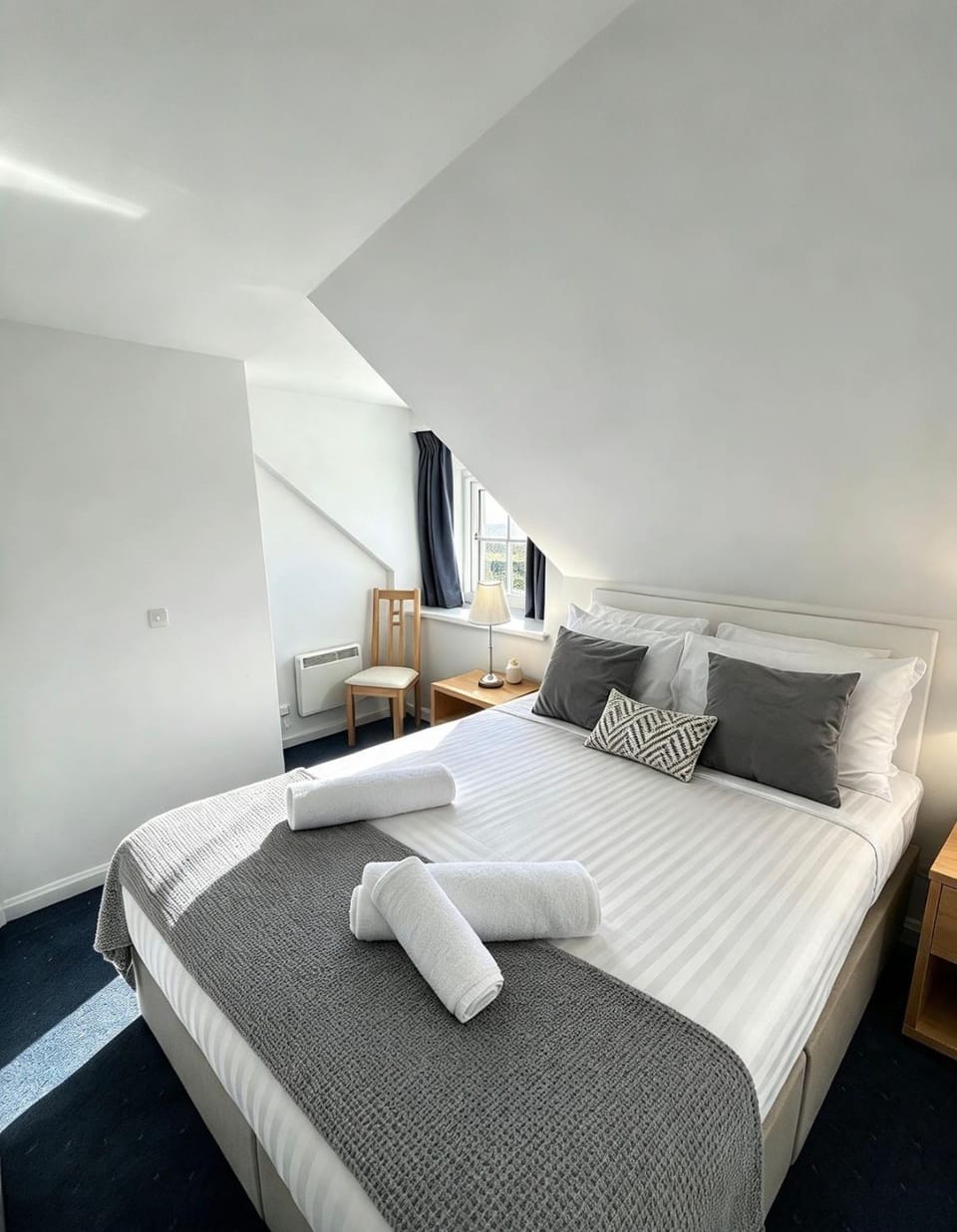Dolphin Bay Suites Apartment in Scotland