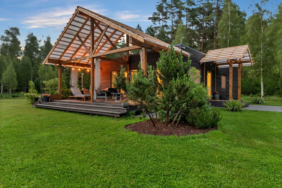 Property building, Natural landscape, Garden