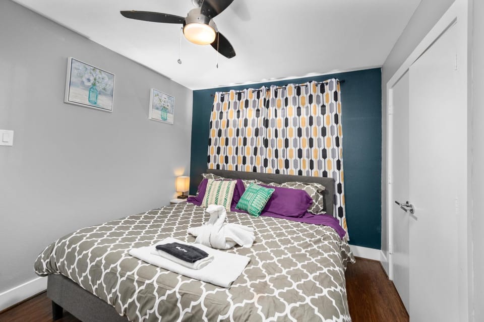 Bright and Cozy Med Center Apartment Apartment in Houston