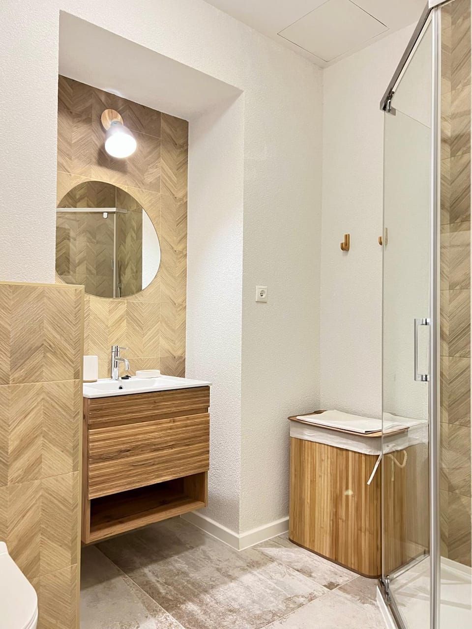 Shower, Bathroom