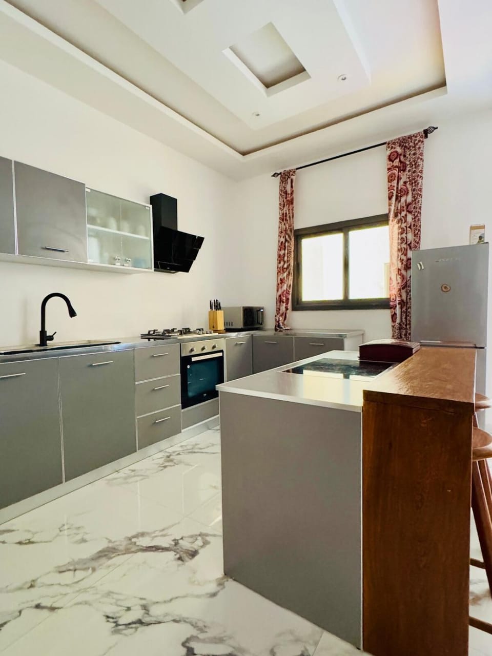 Kitchen or kitchenette, oven