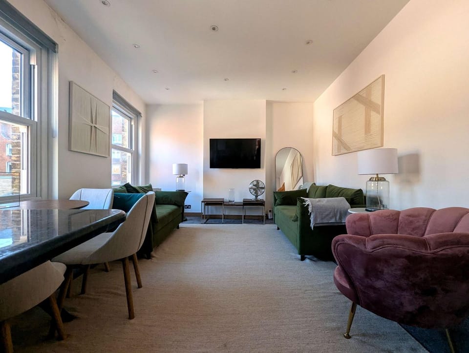 Mayfair Bond Street Flat Apartment in City of Westminster