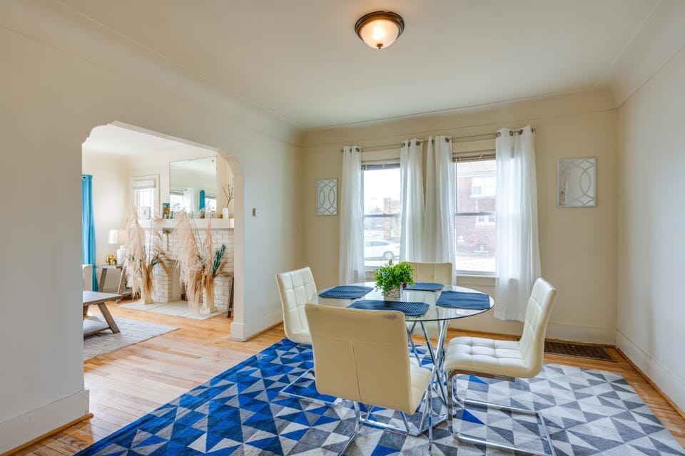 Pet-Friendly Detroit Apt Near Motown and DIA Apartment in Detroit