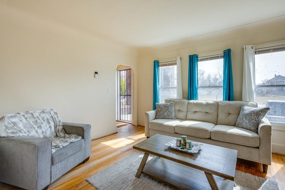 Pet-Friendly Detroit Apt Near Motown and DIA Apartment in Detroit