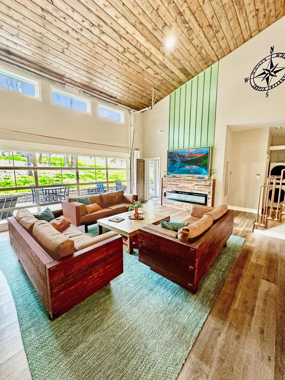TV and multimedia, Living room, Seating area