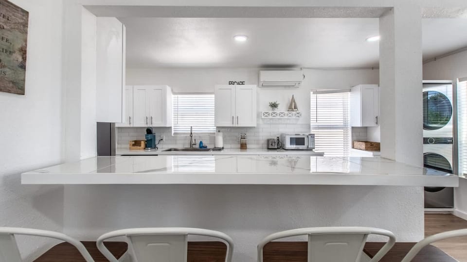 Dual Suites - Ocean Dr Apartment in Nueces County