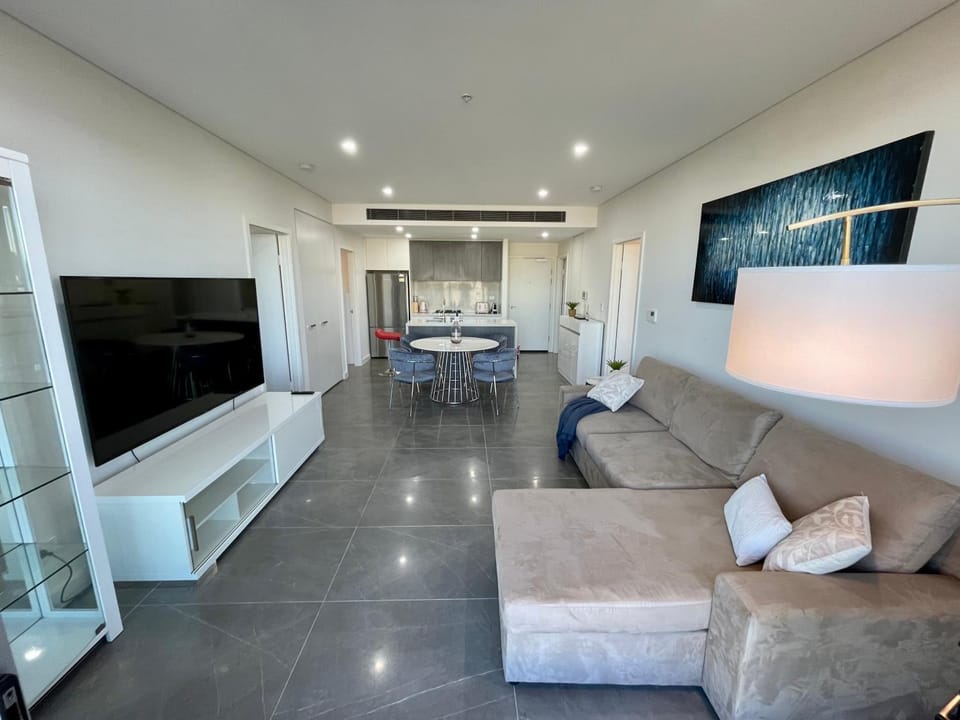 Olympic Park Delight - 2 Bdrm -Parking - Views Apartment in Lidcombe
