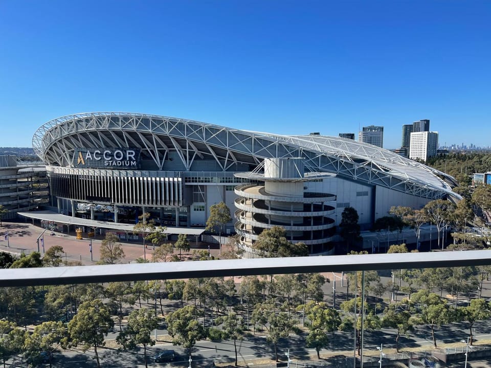 Olympic Park Delight - 2 Bdrm -Parking - Views Apartment in Lidcombe