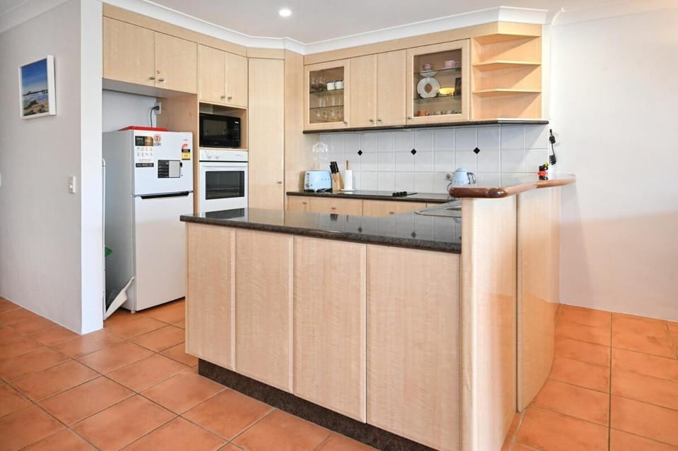 Quiet Waters Riverfront Escape Apartment in Maroochydore