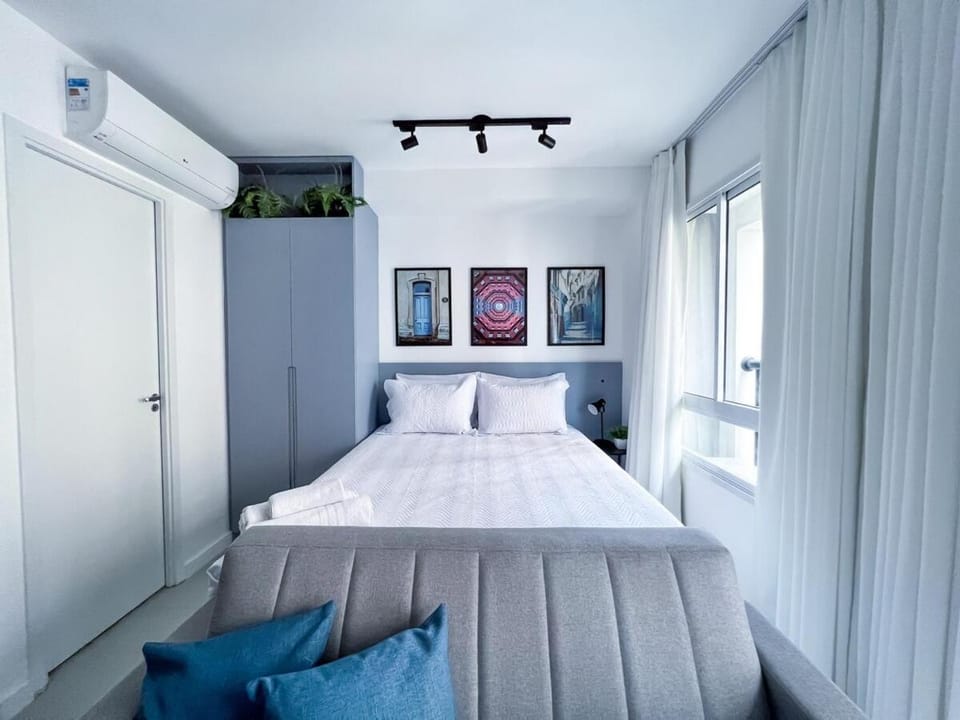 Bed, Photo of the whole room, Bedroom, wardrobe, air conditioner