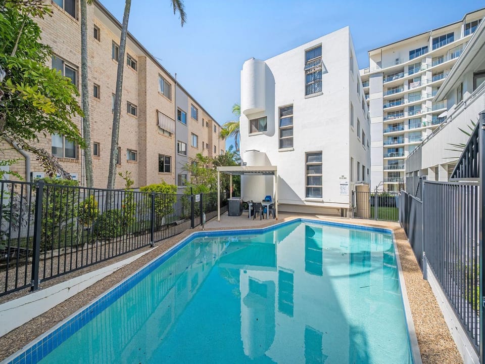 Surfside Six Unit 1 Bulcock Beach QLD Apartment in Sunshine Coast