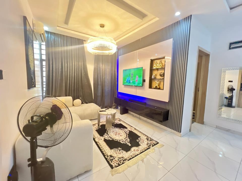 Sake Oluwa Ologolol Lekki Apartment in Lagos, Nigeria