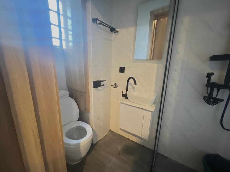 Sake Oluwa Ologolol Lekki Apartment in Lagos, Nigeria