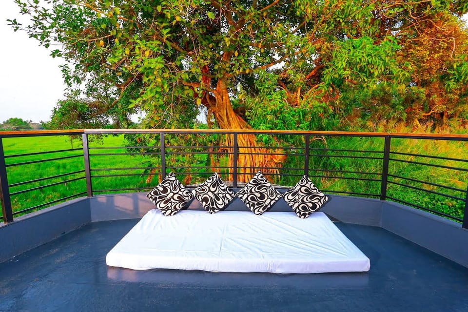 Bed, View (from property/room), Balcony/Terrace