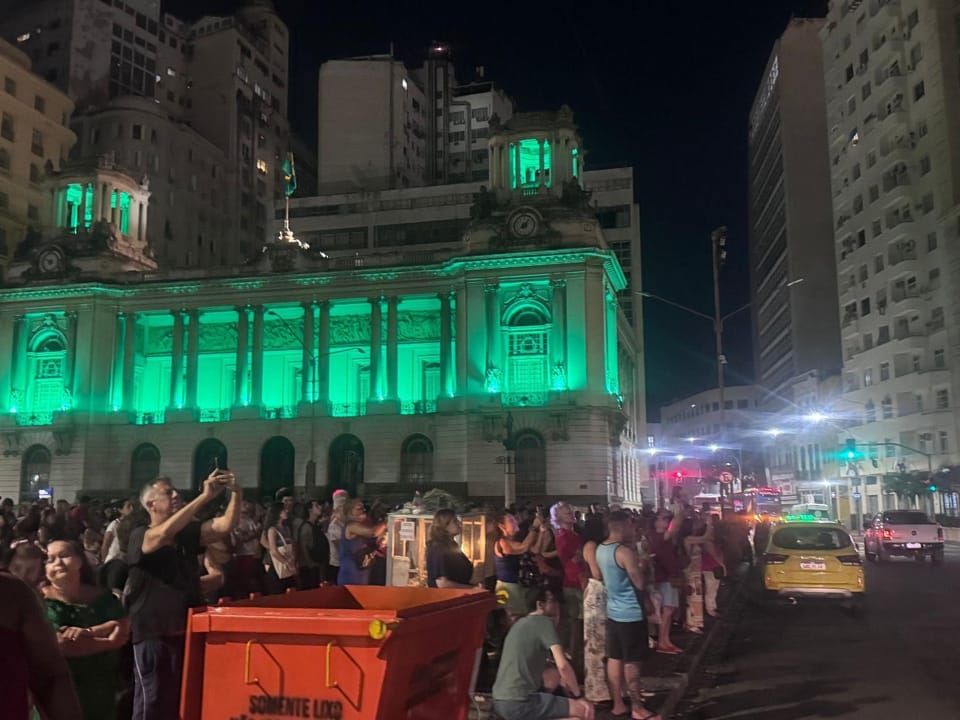 Luxuoso e moderno, Em frente ao metro e 3km das Praias Apartment in Rio de Janeiro
