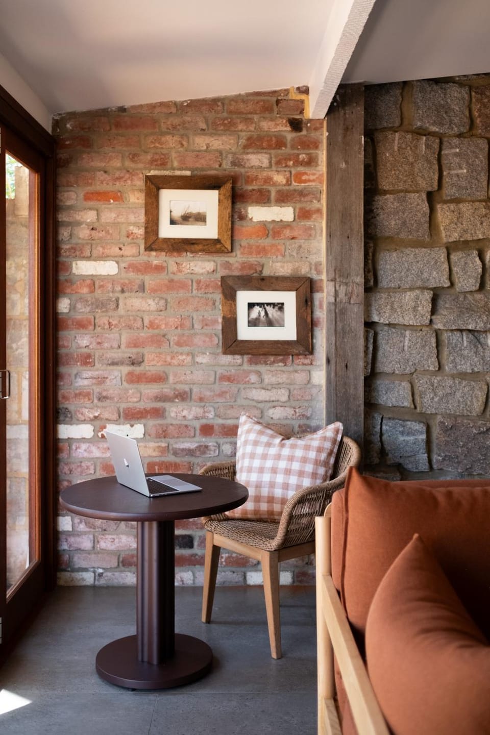 Seating area