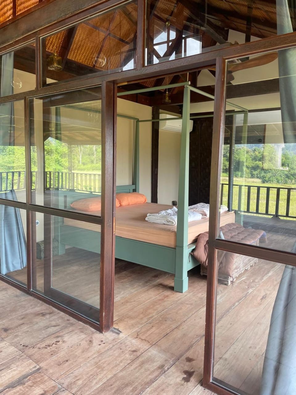 Dalasone Pool Villa with Stunning Mountain View Villa in Vang Vieng
