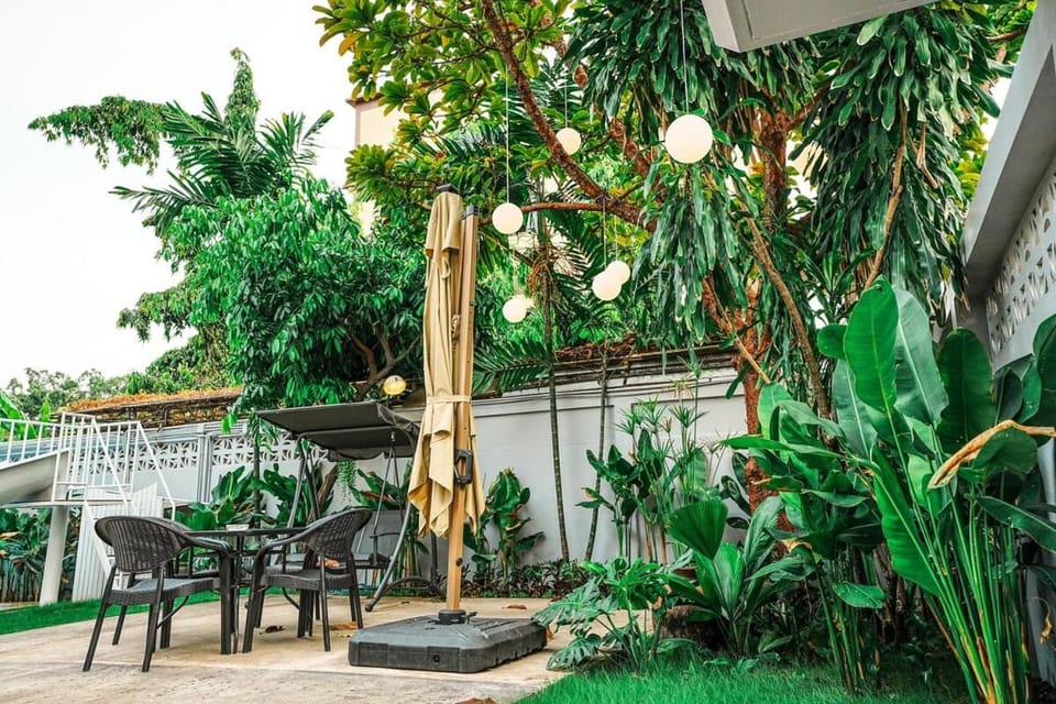 906 Bangkok City Center Single Pool Villa BTS Asok 5 Bedrooms 6 Bathrooms Villa in Bangkok
