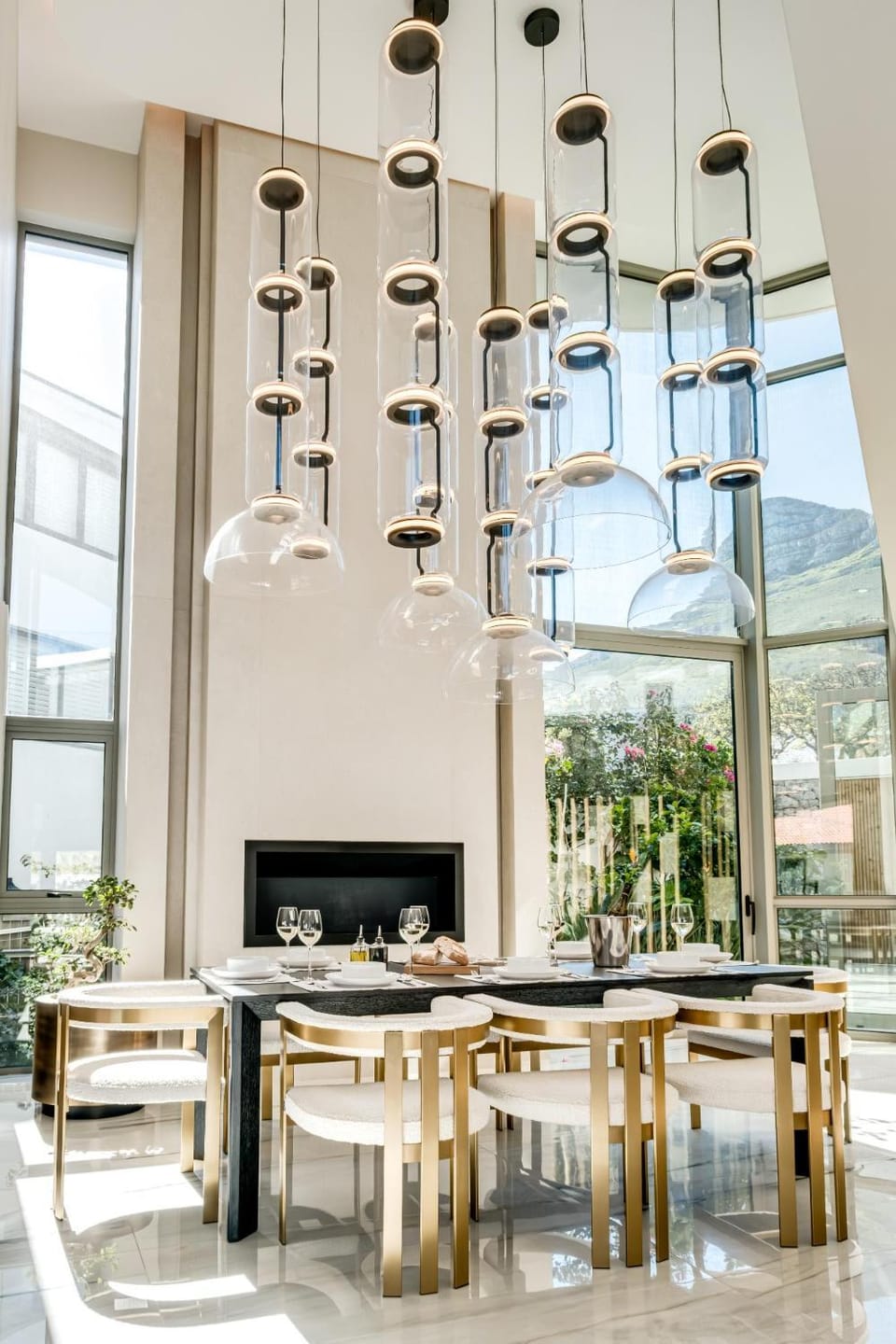 Seating area, Dining area