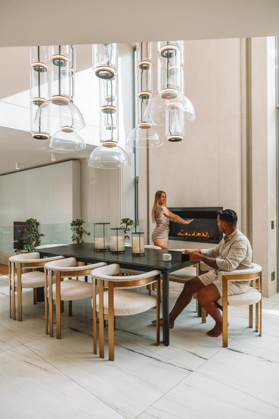 Seating area, Dining area