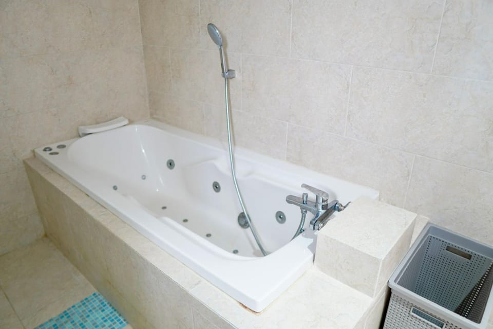 Hot Tub, Bathroom, Bath