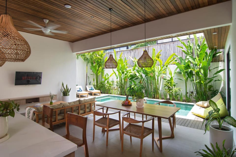 Garden, Living room, Seating area, Garden view, Pool view