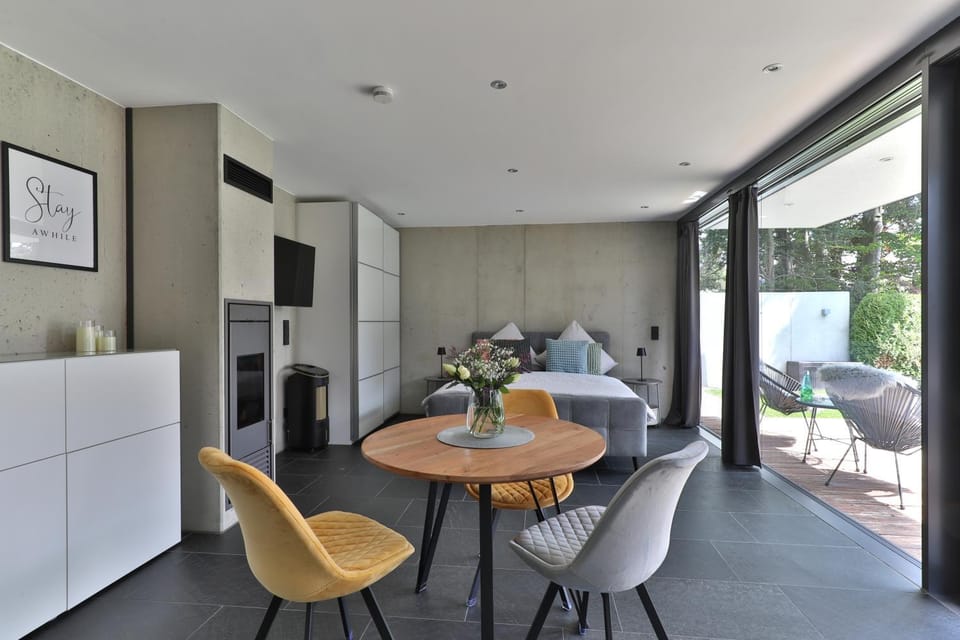 Property building, BBQ facilities, Garden, TV and multimedia, Balcony/Terrace, Decorative detail, Bedroom, Garden view, Pool view, Public Bath, Family, Family, Quiet street view, furniture, locker, oven, soundproof, sunbed, wardrobe, air conditioner