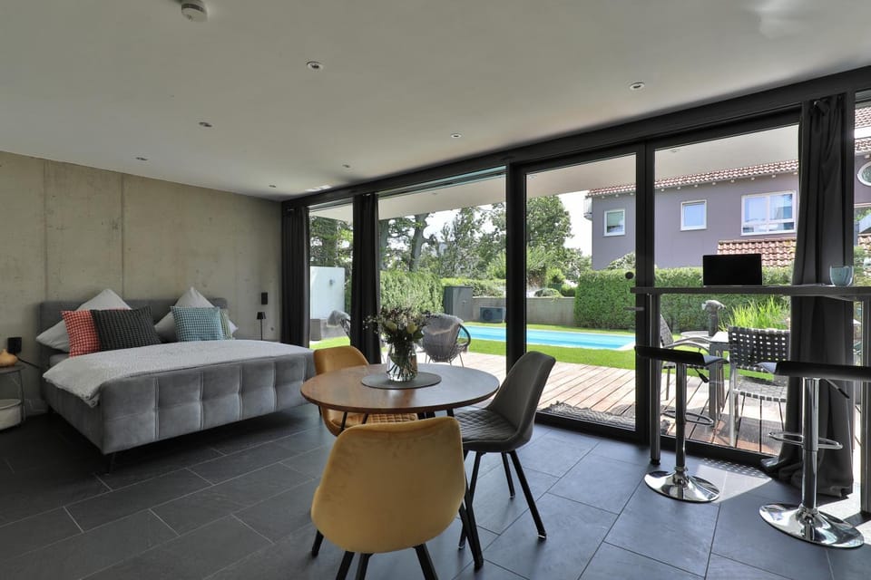 Bed, Neighbourhood, BBQ facilities, Garden, Kitchen or kitchenette, Lounge or bar, Bedroom, Guests, Garden view, Pool view, Swimming pool, cot, heating, minibar, soundproof, washing machine