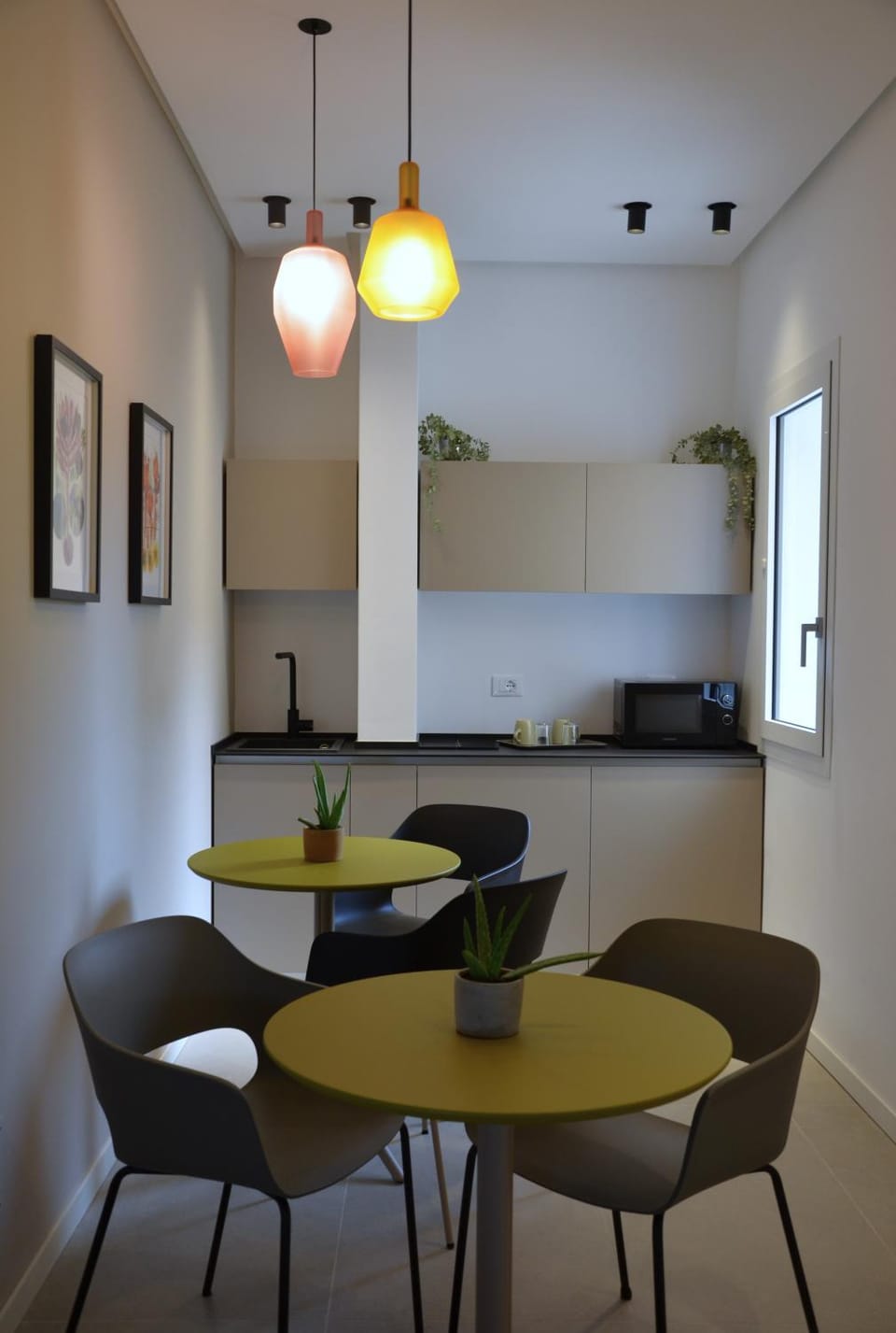 Living room, Internal: Not applicable to any particular room