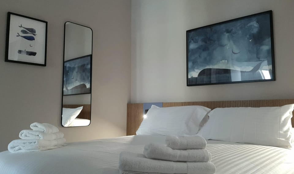 Bedroom, Internal: Not applicable to any particular room