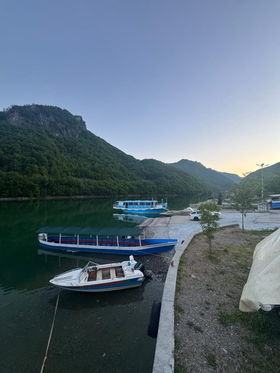 Guest House Besi Bed and Breakfast in Montenegro