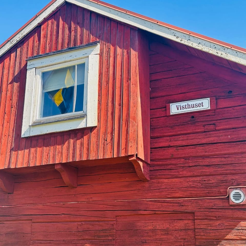 Visthuset, historical cottage at Långnäs Manor House in Sweden