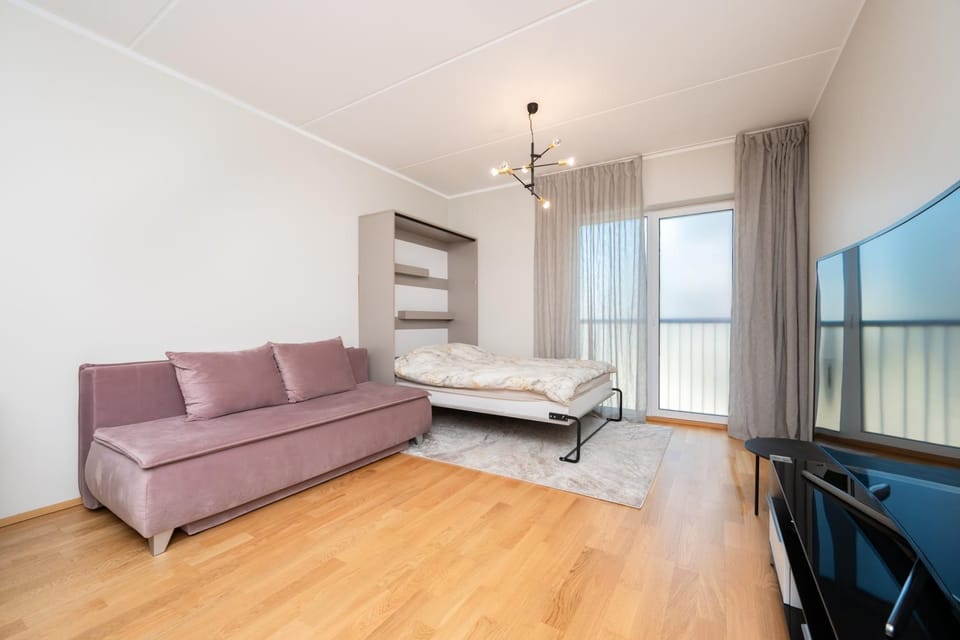 Bed, Seating area