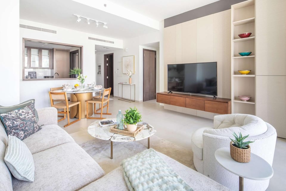 Frank Porter - Boulevard Heights Apartment in Dubai