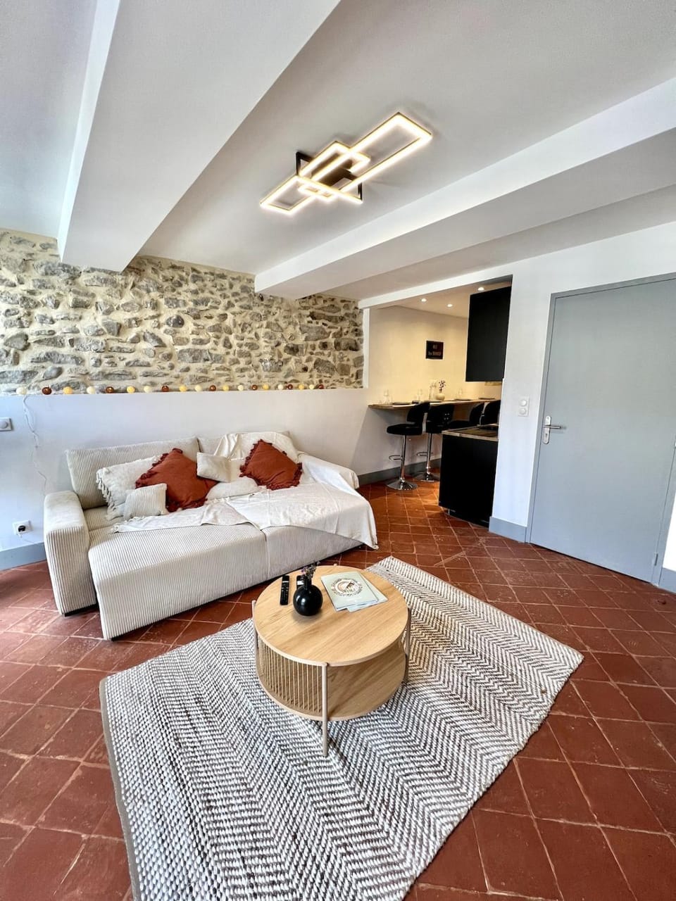 The62 Apartment in Carcassonne