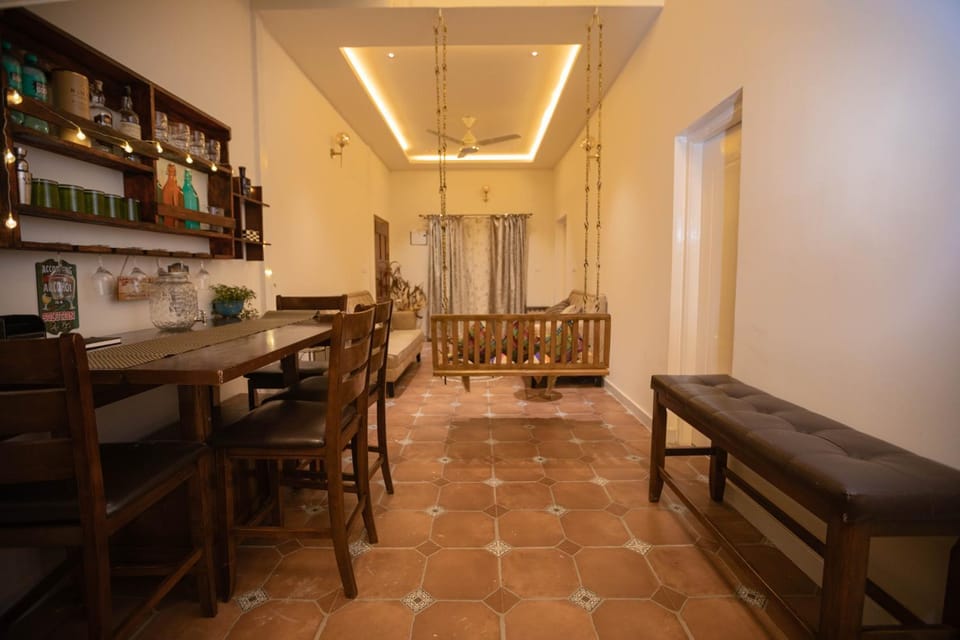 Living room, minibar