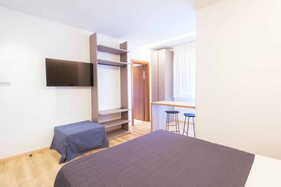 Bed, Photo of the whole room, Bedroom, furniture