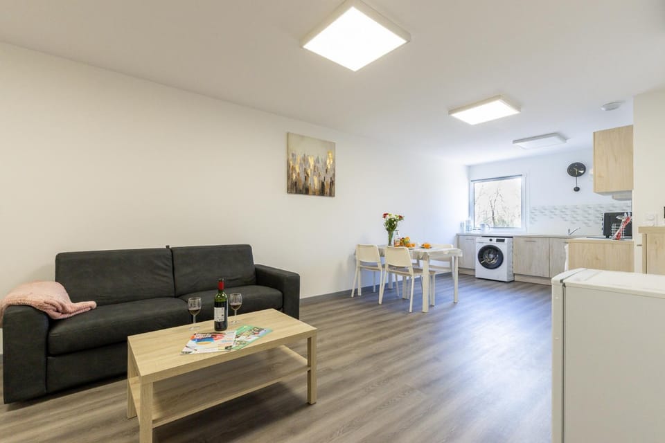 Living room, Seating area, Dining area, kitchen